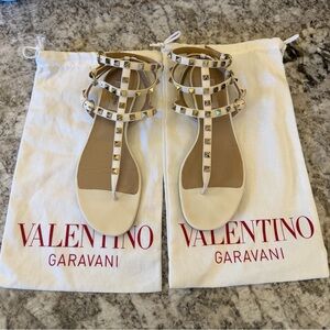 Valentino Garavani Rockstud Cream Leather Sandal